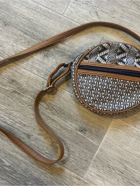 Roxy Ride The Love Crossbody Purse *missing zipper pull* Coastal Boho